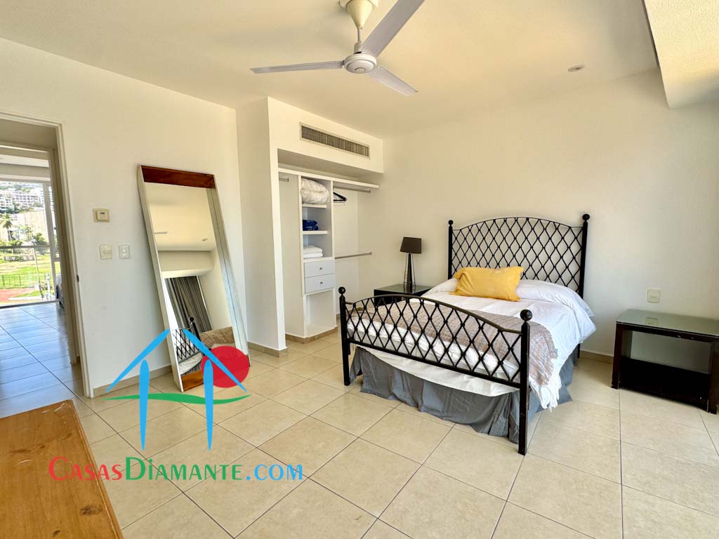 Acqualina Skylife Norte 302 - Recámara uno 4